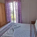 Homestay Olivia Grove *