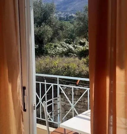 Homestay Olivia Grove