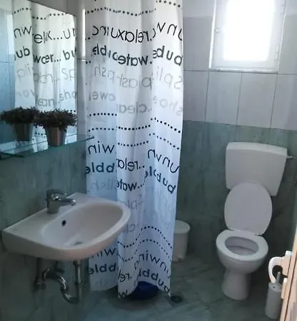 Pansiyon Olivia Grove *