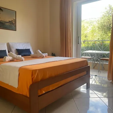 Olivia Grove * Himare