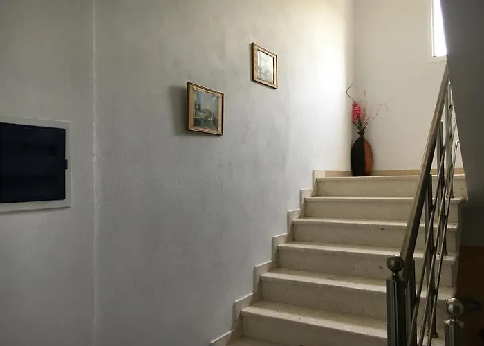 Olivia Grove Kwatera prywatna Himara